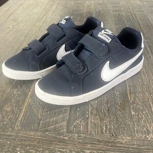 Nike Kids Court-Royal Tennis Shoes